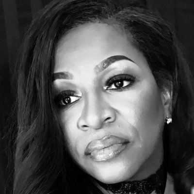 Starting her career over 35 years ago, Cousia worked her way into some of the best hair salons in the Atlanta area. Master Stylist focused on paying it forward!