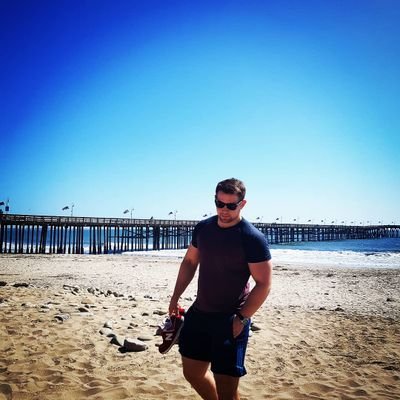 RobertoRobertsn's profile picture. 