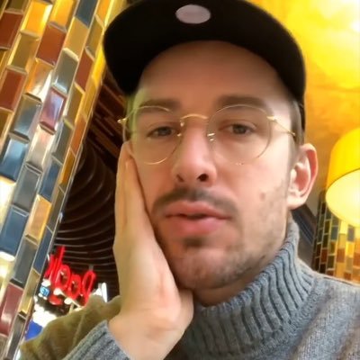 iamderek_4500's profile picture. A Smile is the prettiest thing you can wear....