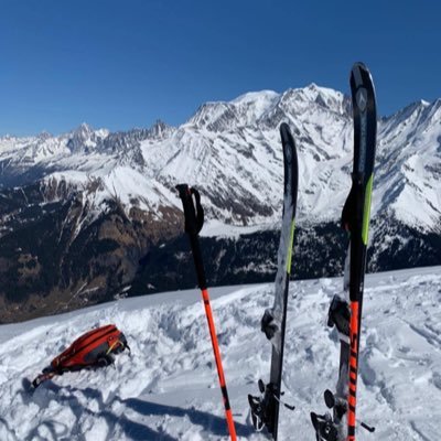 Cycliste de hautes routes 🏔🚴🏼| Trail Runner en herbe 🌿 | 🎓Génie Mécanique et Productique ⚙️ | 🚁addict