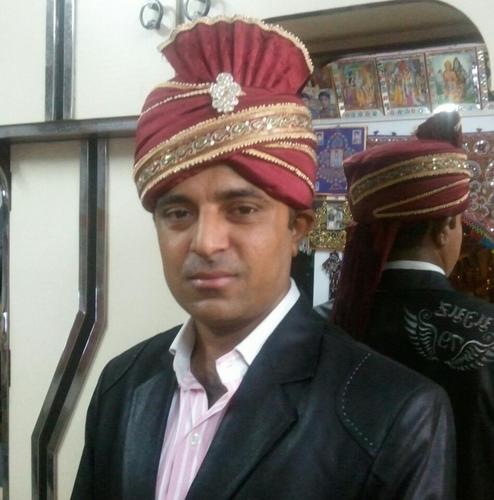 Ahirhs's profile picture. 