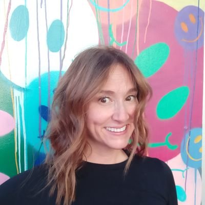 Creative content strategist, China tech evangelist, digital marketer, UX doctor, wordslinger, king-maker, Whisky lover, yoga enthusiast, ecommerce nerd