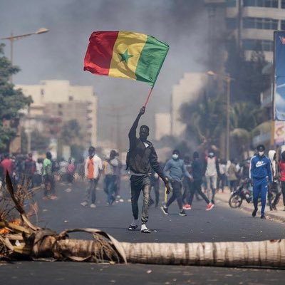 « Kou bagne niou wakh loumou deifoul dou waneii loumou neikoul »