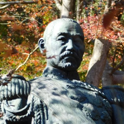 日本人であることに誇りを持っています。５０の手習いで🎻やってます。基本的にナショナリストです。グローバリズムに反対します。
思想が相反する方との議論は無駄なエネルギーを消費するだけなのでお断りします。ブロックすることがあります。悪しからず！
RT、イイネは必ずしも賛同ではありません。
時々電子系ネタつぶやきます