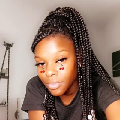 📍910 | 🥳 19 | • “It makes a big difference in your life when you stay positive” • |