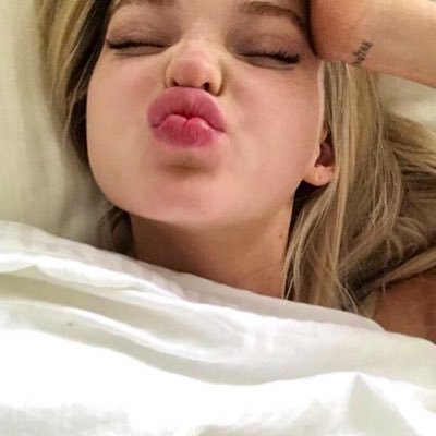 jue__24's profile picture. 