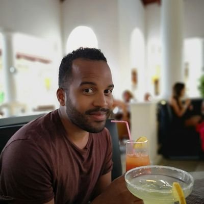 Kinay101's profile picture. dev front @angular lover