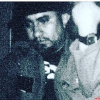 OsmaroOchoa's profile picture. Nací un 30 de Julio, en el '69; 6 años despues el Gobierno de turno asesinaba estudiantes, ahí nació la rebeldía ... Insurgente de nacimiento. El Salvador