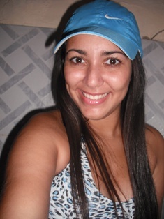 Extrovertida, brincalhona, flamenguista, meio barbie, e as vezes sem noção, rsrs