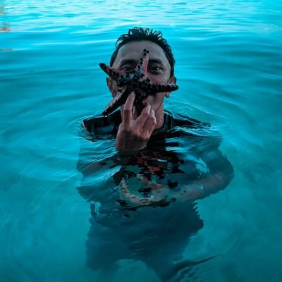 bangsamimpi's profile picture. Suka Motret | Penikmat Kopi | #forzaInter | #ynwa | ig: @bangsamimpi | sedikit lebih beda lebih baik daripada lebih baik |