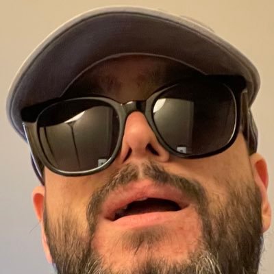 satanicparrot's profile picture. my social media profile