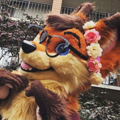 *INACTIVE*
hi! i scribble and make noises! Agender 🏳️🌈 Fursuit by: @fluffymischiefs 🦊 @ManedPursnip my luv ❤ music obsessed!!
Banner: @StainlessTheFox