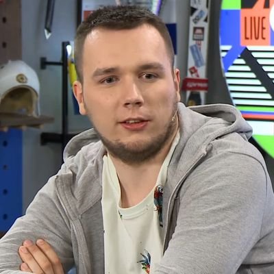 Prestigigator's profile picture. Współwłaściciel Wizja Sportu

Coś tam ogarniam YouTube, skoki narciarskie i muzykę.

Jak co wybory prowadzę https://t.co/5W1j2D5tUt