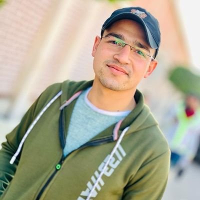 المشمهندس كرم الحسن المحامي 
اخصائي مخ ولسان
