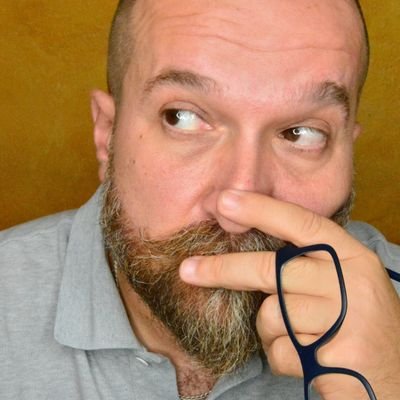 uneuroemezzo's profile picture. life | talent |  business | competence ☀ Online | Offline
... ah, no-vote is the New Black.