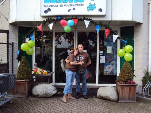 Bubbels is een aquarium en vijverspeciaalzaak, gevestigd in Hoogerheide. Voor en door liefhebbers.