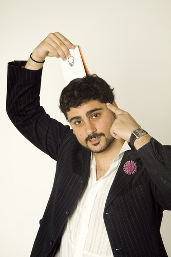 Ingeniero Ilusionista. Fundador de OCTIMA. Desarrollo Estratégico. Autor de Magia para Vender. Cómo generar ideas en la mente del público (Empresa Activa)