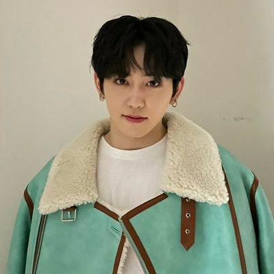 #treasure, #ygtreasurebox, #sliverboys
       Mashiho: Kijoring~~