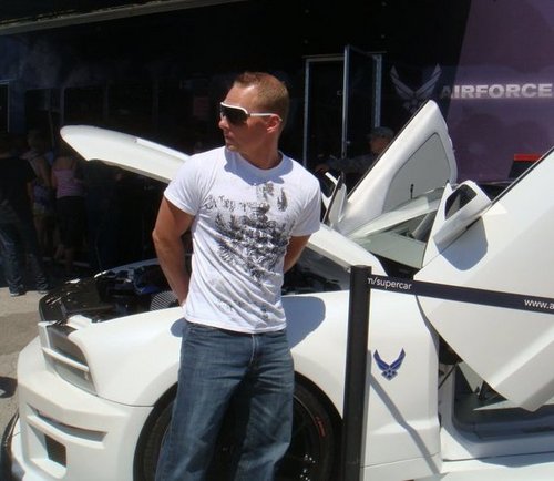 Jklacks's profile picture. Cheddar runs the world.