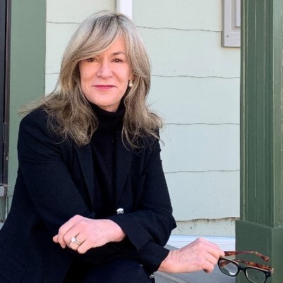 Partner, GillespieHall; Snr PR + Crisis Counsel; Agency Workhorse; Wharton Instructor; Aspiring Biltong Maker; Awful Cook; Happy Hiker; Grateful Mom.