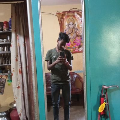 HarshBu74924686's profile picture. 😎😎😎😎