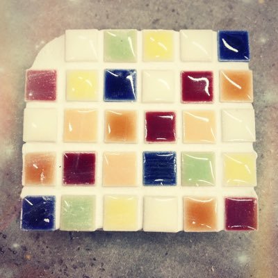 sho1273's profile picture. ☆タイル工事の会社で事務をしています  ☆ 勉強がてら最近タイルクラフト教室に通い始めました♪  ☆タイルの事を呟いてアピール しています。 ☆インスタもやっています🎵 kirari7026 よろしくお願いします。