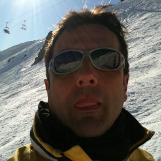 jacquesvillares's profile picture. Me gusta la ingeniería (soy raro), me gusta la hidráulica (más raro) y me gusta la montaña ... para encerrar ...