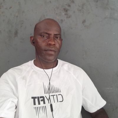 OkereDesmond's profile picture. Dessyrossy