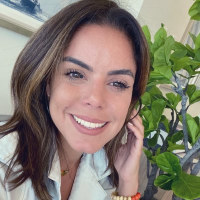 deborahtristao's profile picture. 