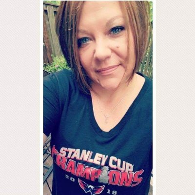 SharonJinxy_28's profile picture. 