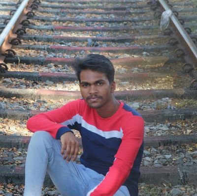 ViyShetty1's profile picture. Smile