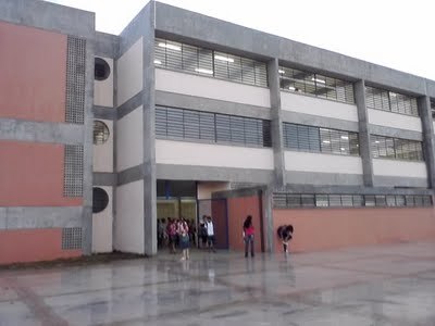 Twitter para publicar os posts da escola Alfredo Machado (AVÁ)... Acesse!!!