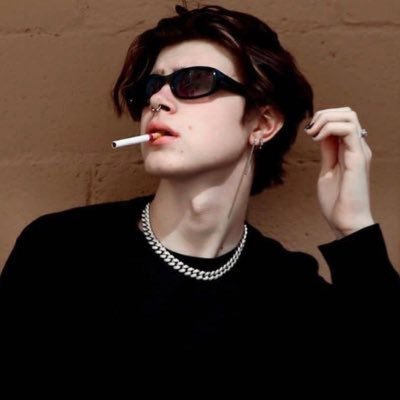 youo_7ii's profile picture. 