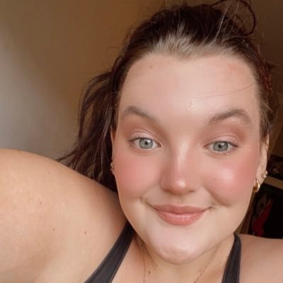 ElyTranter's profile picture. She/ Her❤️ I live in Australia so I miss everything and always late to the party