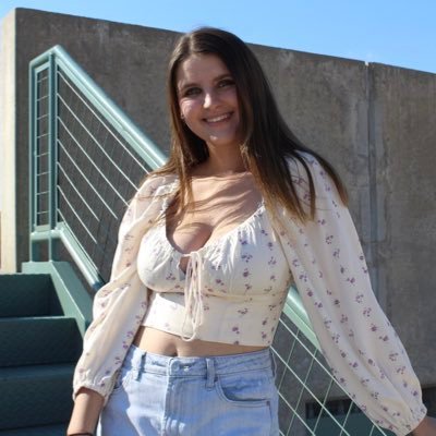 Maddymuhlig's profile picture. 