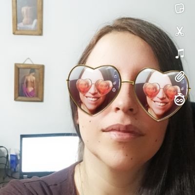 Ingeniera en Administración y Finanzas. Contadora y Analista. Titulada del Instituto Superior de Comercio. Gerente de Operaciones en MWD.
