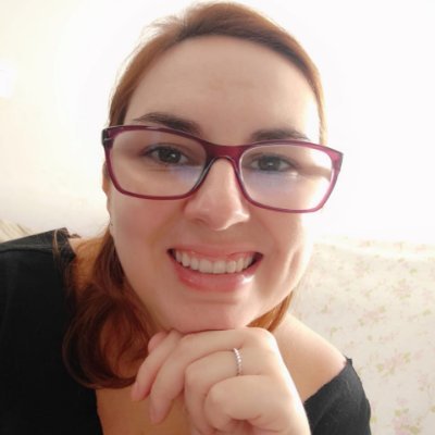Psicóloga, nerd, inquieta, arroz de festa miçangueira e Maria Lootinho. Faço parte do #ScicastTeam e #miçangaspodcast. Falo libras e umas bobagens aí.