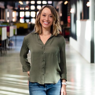 Founder of Wagner Creative, a boutique marketing agency building creative brands with purpose & promoting women in design.