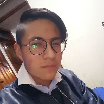 Solo vive la vida y se feliz
Quiteño
Tu forma de expresarte es lo más bello que existe