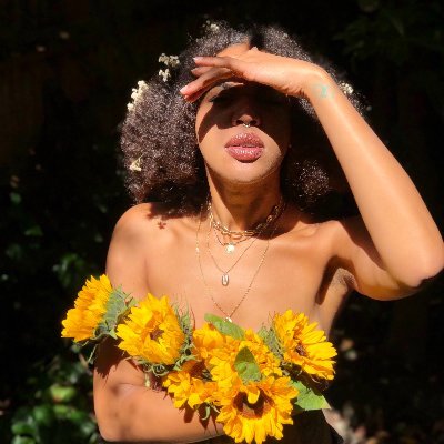Tessaaaaaaa Cavannaaaaaaa
Singer. Producer. Writer of songs 🌱✨