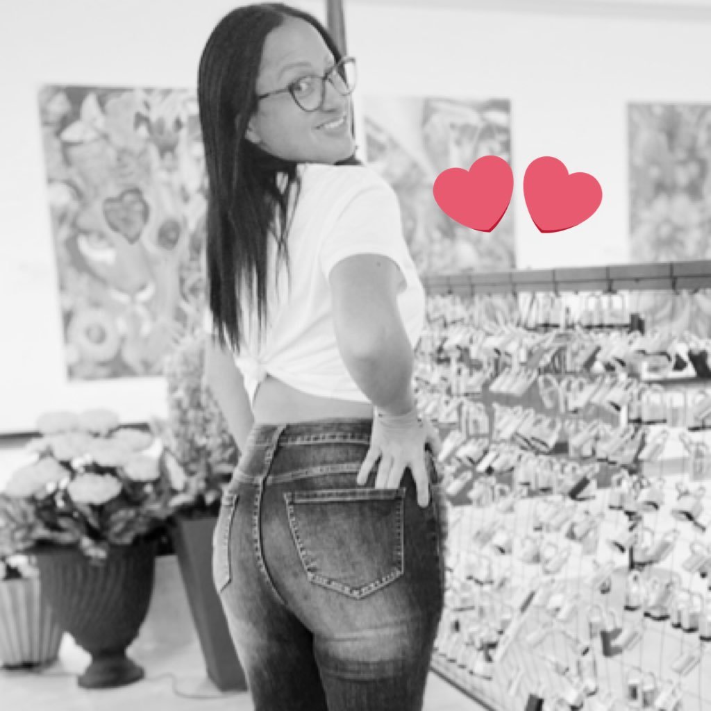 ilesantos13's profile picture. whatever i want 🪷