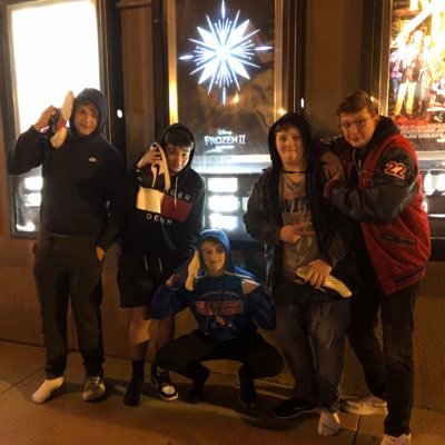 _nick_schmitty's profile picture. 19 years of old, I play sports I guess