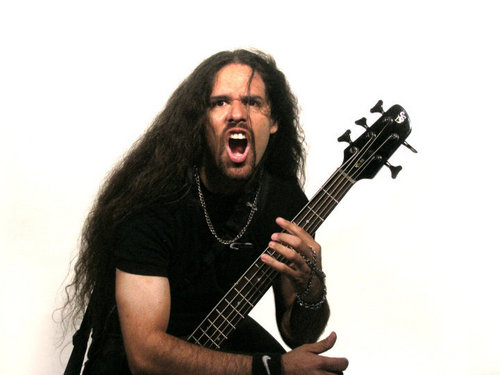 Bajista, Profesor de Bajo, Poeta, Modelo publicitario.