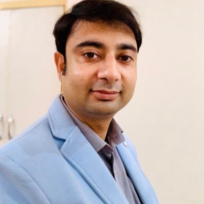 ZoobairAhmad's profile picture. No Bio only Chemistry 🧪💊😎