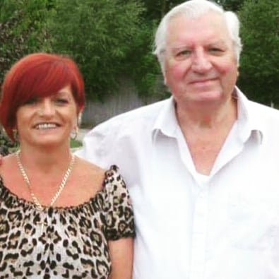 MandyMc45478629's profile picture. live laugh love