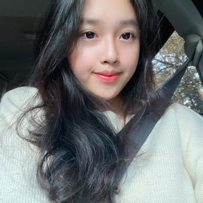 Uvyskta's profile picture. 20 years old student desperately fighting for democracy in Myanmar| 🇲🇲 | #fuckthecoup | You can help us by donating to our elected government CRPH 👇🏻