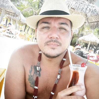 Consultor Financeiro.Promotor de Eventos.Pesquisador . Sacerdote de Umbanda Terreiro ZV&MB/ 34 anos / Fortaleza.Ce