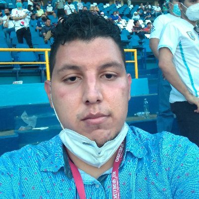 Fiel seguidor de Jesús, Periodista deportivo de Diario El Mundo, Licenciado en Periodismo, amante del deporte y de la narración deportiva