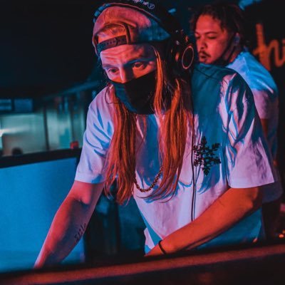 FOE RIDDIM GANG FLEX WUB WUB Taken by @riddimbabe00 1/2 of AmberSnow 🎧