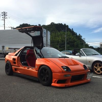 macchin_fastech's profile picture. 奇妙な軽自動車に乗ってます。不便さとカッコ良さは比例する。車の方が年上。 I drive a quirky k-car. Inconvenience and coolness are proportional. The car is older than me.